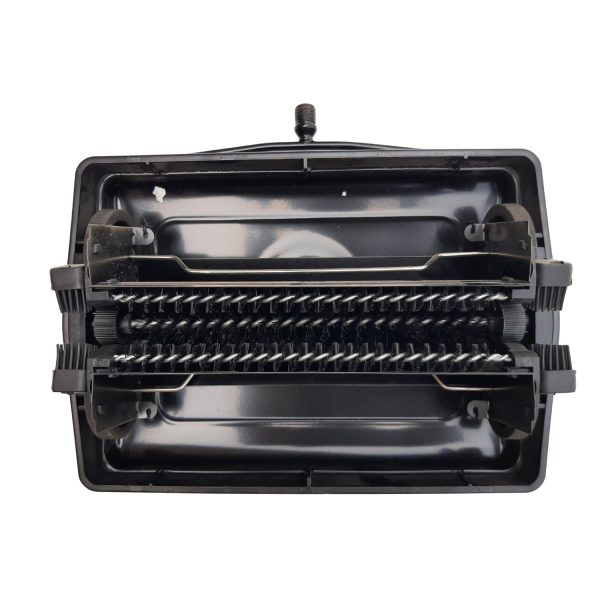 Manual Carpet Sweeper Triple Brush - Multi-Area Floor Cleaner - Image 5